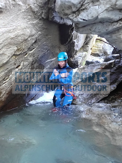 P9230029 | Bestelle die Bilder deines Berg- oder Wasser-Abenteuers mit Mountain Sports bequem von zu Hause aus direkt über unseren Online Fotoshop von pictrs.com. - Realisiert mit Pictrs.com