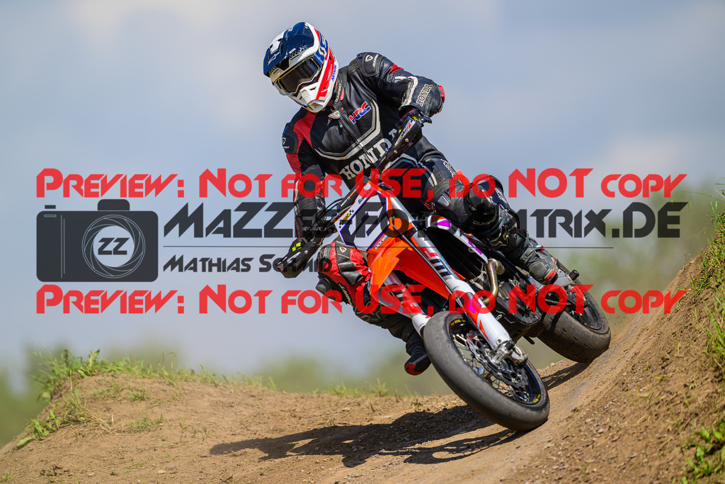 MaZZes_FotoMatrix_240622_6007705_0426 | S3