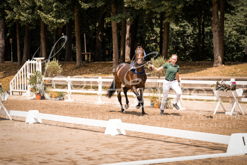 1.Fr00189 | Leoni Ertmer Photography - Realisiert mit Pictrs.com