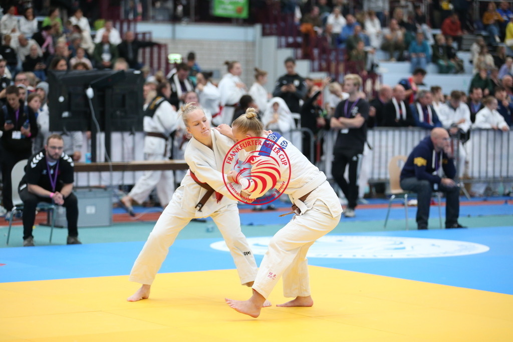 AT3Y0324 | Fotos vom Adler Cup - Pictures from Adler Cup

Hier findet Ihr alle Eindrücke und großen Momente der Adler Cup Wochenenden. Here you will find all impressions and great moments of the Adler Cup weekends. - Realisiert mit Pictrs.com