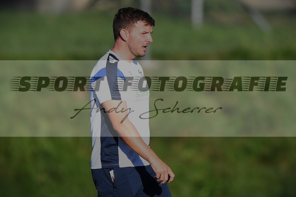 aD5S_8553 | Kaufen Sie Sportbilder im Onlineshop von Andy Scherrer Sportfotografie. Faszinierende Bilder von Sportevents aus der ganzen Schweiz. Fussball, Frauenfussball, Unihockey, Handball, Schwingen und weiteren Sportarten. - Realisiert mit Pictrs.com