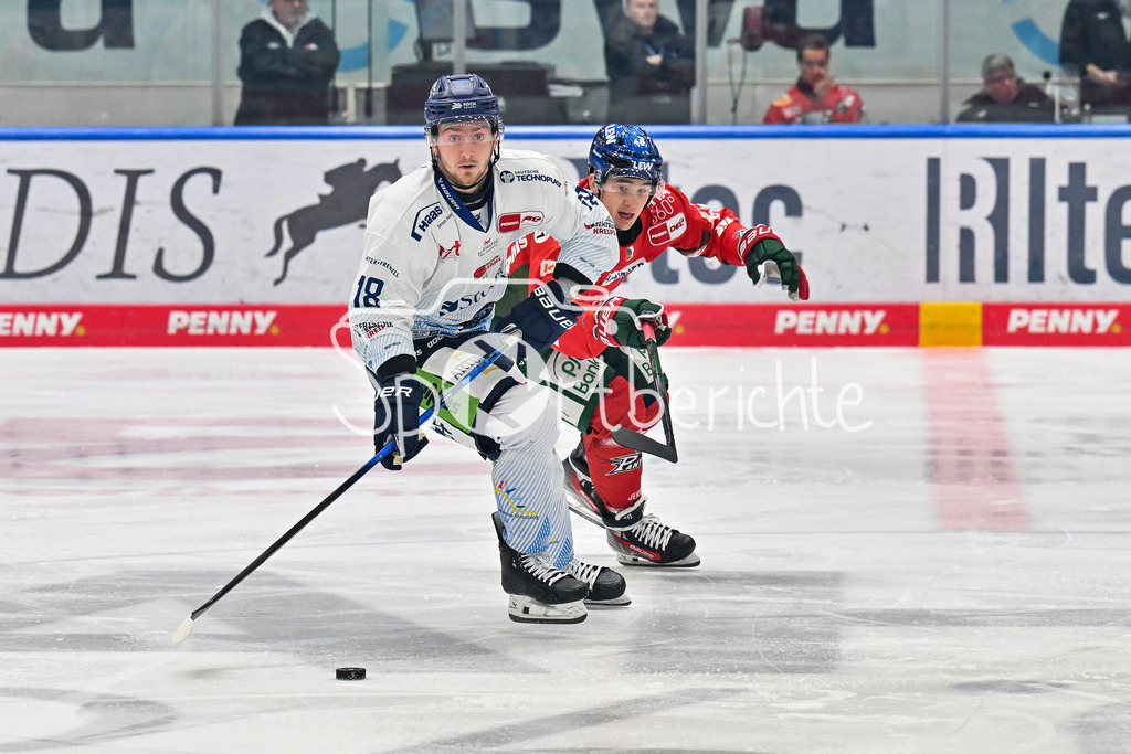 Augsburger Panther - Straubing Tigers | Augsburg, DEUTSCHLAND - 14. NOVEMBER: im Duell Tyler MADDEN (Straubing Tigers 18) und Moritz ELIAS (Augsburger Panther 46) beim Ligaspiel zwischen den Augsburger Panthern und den Straubing Tigers am 18. Spieltag der Penny DEL im Curt Frenzel Stadion am 14.11.2025