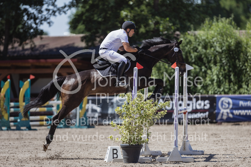 230610_Mühlen_A-Spr2-762 | Deine schönsten Turniermomente als professionelle Fotos! Entdecke hochwertige Pferdesport-Fotografie im Online-Shop. Jetzt Fotos finden & bestellen!