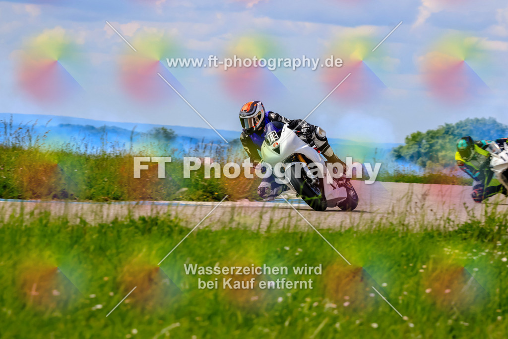 MotoTeam-0775 | Hier findet Ihr Bilder von Touristenfahrten auf der Nürburgring Nordschleife oder von anderen Veranstaltungen die ich besucht habe. Viel Spass beim Durch Schauen 