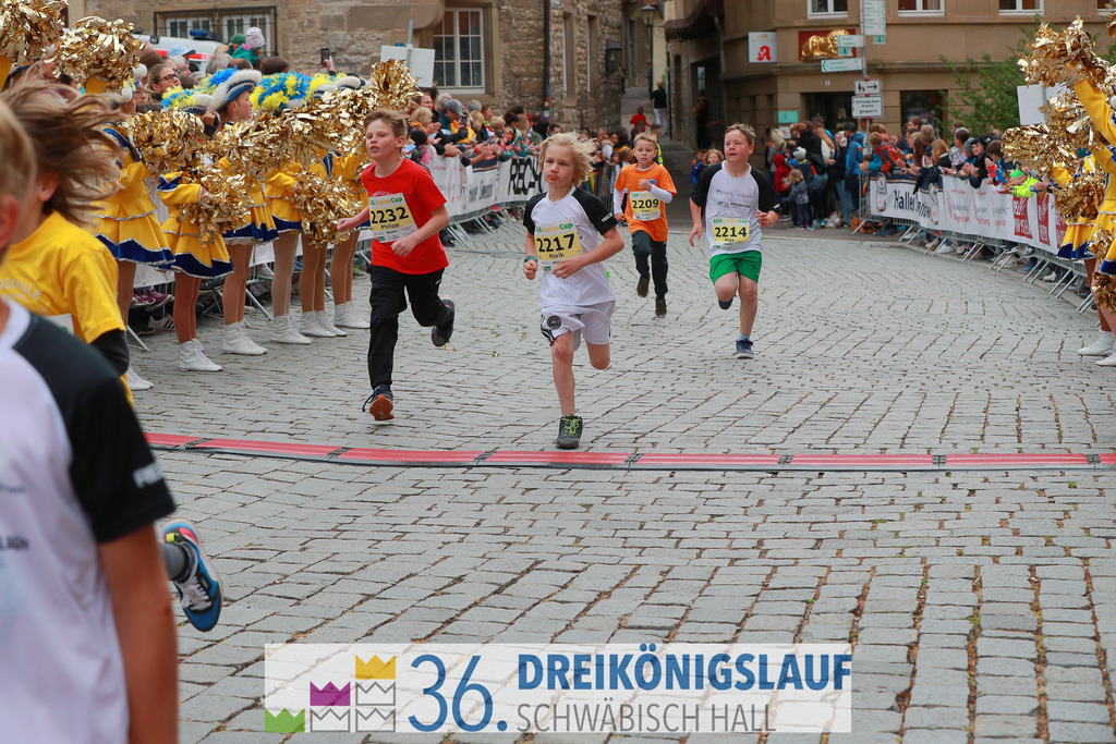 AOK Junior Cup 400m | 3Königslauf 2022 AOK Junior Cup 400m - Realisiert mit Pictrs.com