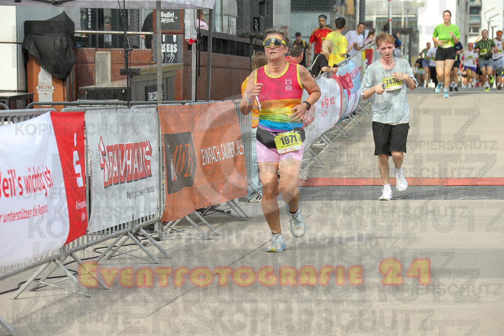250920_1330_EX1_5025 | Sportfotografie im Rhein-Sieg Kreis, Köln, Bonn, NRW, Rheinland Pfalz, Hessen, etc. Unser Tätigkeitsfeld umfasst den Laufsport vom Volkslauf über den Marathon, Duathlon, Triathon bis zum Ultralauf wie Kölnpfad Ultra oder Schindertrail.