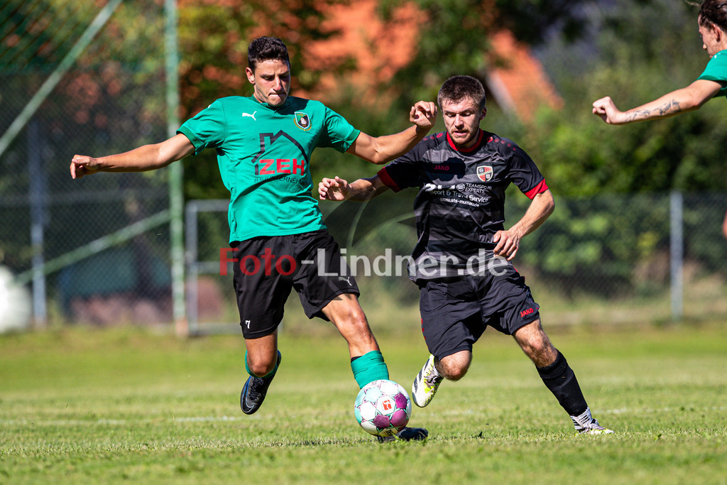 SV Wessobrunn-Haid gegen FC Wildsteig/Rottenbuch II | Fußball A-Klasse Gruppe B Herren, SV Wessobrunn-Haid gegen FC Wildsteig/Rottenbuch II, 20240811,Duell zwischen Julian STERR (Wessobrunn-Haid 7) und Korbinian AUHORN (Wildsteig-Rottenbuch 10),2024-08-11 in Wessobrunn (Sportpark Wessobrunn), Julian STERR (Wessobrunn-Haid 7), Korbinian AUHORN (Wildsteig-Rottenbuch 10)Copyright: WolfgangxLindner www.foto-lindner.de