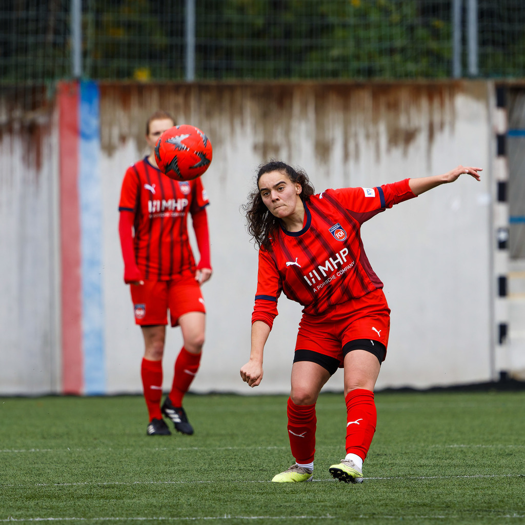 FCHHOH_251005_7259 | 1.FC Heidenheim 1846 II vs. SGM Hohenmemmingen/Sontheim, Fußball, Frauen, Bezirksliga, 2025/2026, 4. Spieltag, 05.10.2025 in Heidenheim, Kunstrasen b. Voith-Arena West(Foto: Michael Bulling) - Realisiert mit Pictrs.com