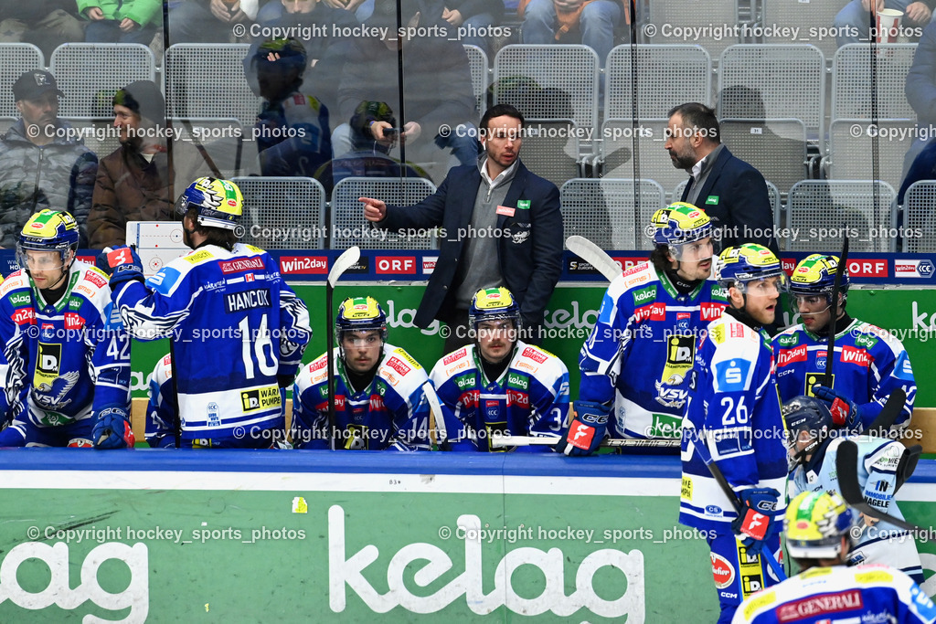 EC IDM WÄRMEPUMPEN VSV vs. Olimpija Ljubljana | Spielerbank EC VSV, Marco Pewal Assistant Coach EC VSV, Pierre Allard Headcoach EC VSV, EC IDM WÄRMEPUMPEN VSV vs. Olimpija Ljubljana, EC IDM WÄRMEPUMPEN VSV vs. Olimpija Ljubljana am 01.02.2026 in Villach (Stadthalle Villach), Austria, (Photo by Bernd Stefan)