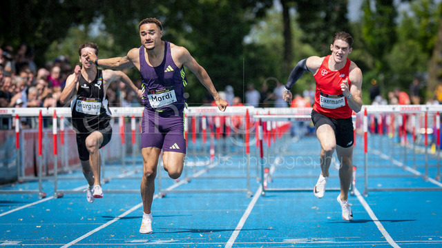 Elite Meeting; Mannheim, 14.06.2026 | MANNHEIM, GERMANY - JUNE 14, 2026 : Aaron Giurgian (GER/Sprintteam Wetzlar), Manuel Mordi (GER/Hamburger SV), Tim Eikermann (GER/TSV Bayer 04 Leverkusen) competing in the men’s 110m hurdles during the Elite Meeting at Michael-Hoffmann-Stadion on June 14, 2026 in Mannheim, Germany.