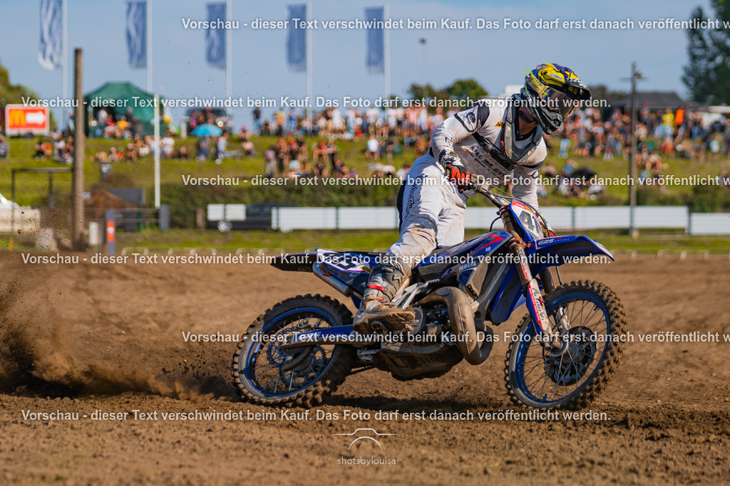09_21_LM_Schenkenhorst-9361 | Sportfotografin aus Berlin-Brandenburg mit Fokus auf Motocross. Ich halte deine sportliche Leistung und echte Emotionen auf und neben der Strecke professionell fest. Entdecke die Fotos von deinem Rennen und bestelle sie direkt hier im Shop.