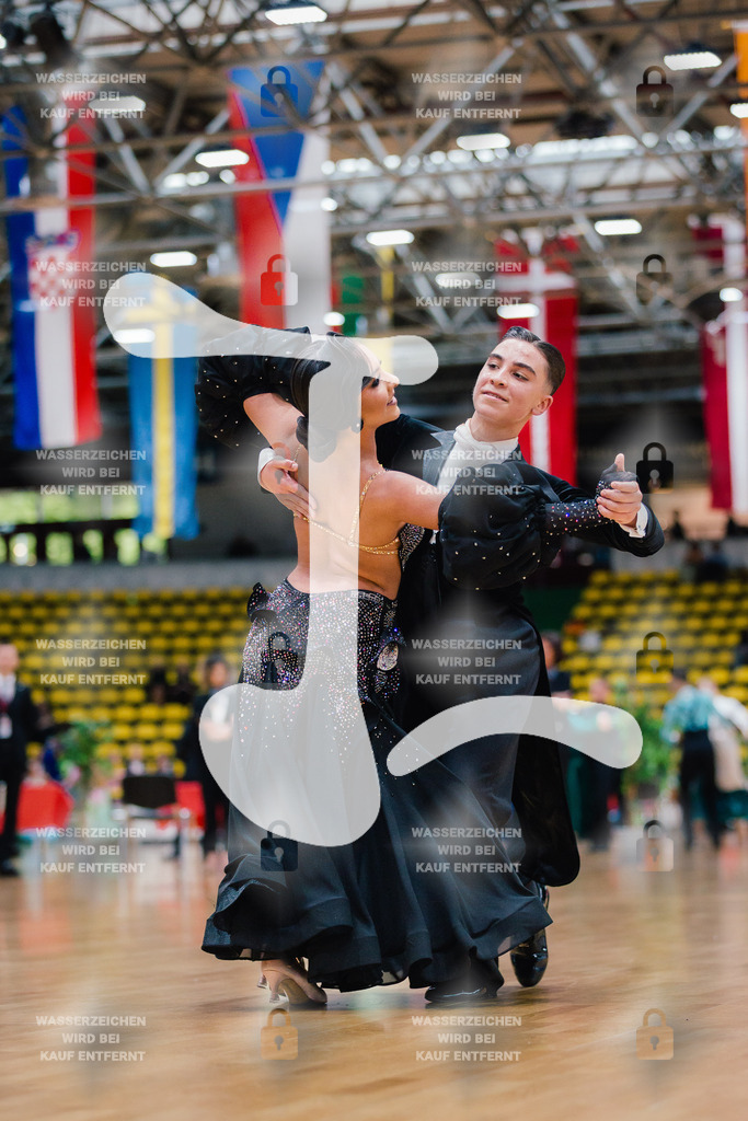 Hessen Tanzt WDSF Open Junior II Standard 6th (215) Deniz Mert Isik _ Pelin Top (Türkiye)-2025-05-17-7798 | Webshop for digital downloads and prints of dance sport, event & show photographer Julian Link - Realisiert mit Pictrs.com