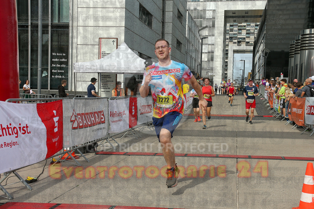 250920_1334_EX1_5528 | Sportfotografie im Rhein-Sieg Kreis, Köln, Bonn, NRW, Rheinland Pfalz, Hessen, etc. Unser Tätigkeitsfeld umfasst den Laufsport vom Volkslauf über den Marathon, Duathlon, Triathon bis zum Ultralauf wie Kölnpfad Ultra oder Schindertrail.