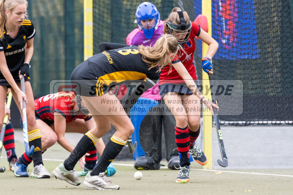 SFE_20231022_0132 | Deutsche Meisterschaft Weibliche U16 Finale Berliner HC - Harvestehuder THC am 22.10.2023 in Köln (Düsseldorfer Hockeyclub 1905 e.V.), Photo: Stephan Fehrmann 2023 (Sports-Gallery)