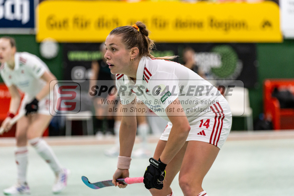 SFE_20250112_0053 | Köln, Deutschland, 12.01.2025:  ßHockey 1. Bundesliga Damen Rot-Weiss Köln - Schwarz-Weiß Köln im KTHC Stadion Rot-Weiss Köln Tennis and Hockey Club am 12.01.2025 in Köln, Deutschland. (Foto von Stephan Fehrmann)Köln, Germany, 12.01.2025: ßHockey 1. Bundesliga Damen Rot-Weiss Köln - Schwarz-Weiß Köln in KTHC Stadion Rot-Weiss Köln Tennis and Hockey Club at 12.01.2025 in Köln, Deutschland. (Foto from Stephan Fehrmann)