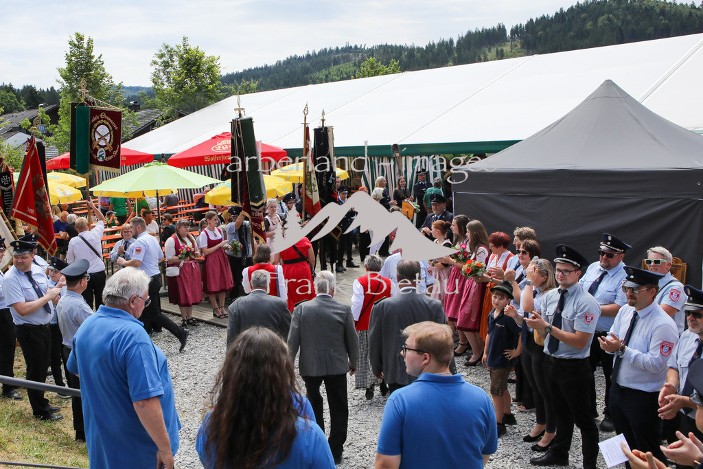 OE7A0556 | Einzug ins Festzelt nach dem Festzug