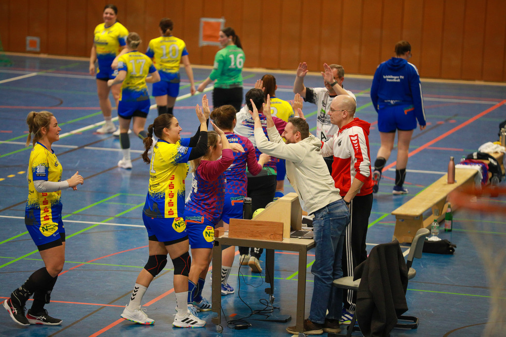 SvSchermbeck_SVN_061225_017 | Bildergalerie von Sport-Ereignissen aber auch von weiteren spannenden Dingen - nicht nur vom Niederrhein. In Anlehnung an den bekannten Spruch von Hanns Dieter Hüsch heißt das Motto: "Niederrhein ist überall".  - Realisiert mit Pictrs.com