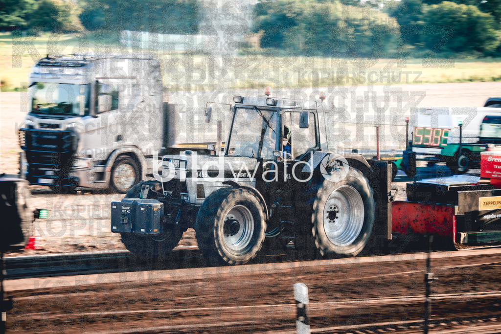 Trecker Treck Hohenhorn 2025 Pulling Party (1096 von 2105) | BILDWALD - eine Auswahl an Bildern von Thomas Perrotton zum bestellen und genießen. Alle Bilder von Thomas Perrotton - Alle Bilder mit einer SONY Kamera gemacht - SONY TAMRON SIGMA PHOTOSHOP LIGHTROOM BILDWALD Online kaufen Bilderwald Wandbilder - Realisiert mit Pictrs.com