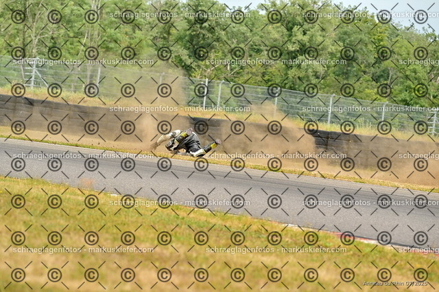 25bt05-1188 | markuskiefer.com - Realisiert mit Pictrs.com