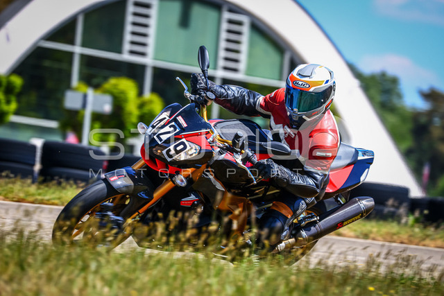 0429-260509DCB-028_429 | Deine Full-Service-Agentur für ✔️Videoproduktionen und ✔️Motorsportfotografie Jetzt Angebot anfragen!