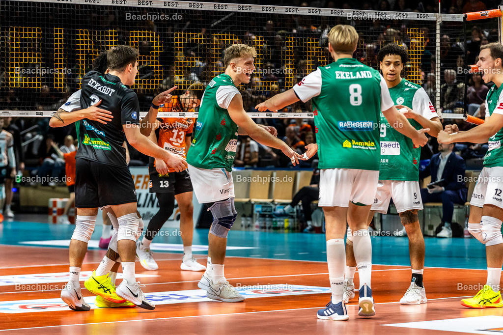 2024-00111598-Bundesliga-BR-Volleys-Haching-München |  16.11.2024; Berlin Foto: Gerold Rebsch - www.beachpics.de