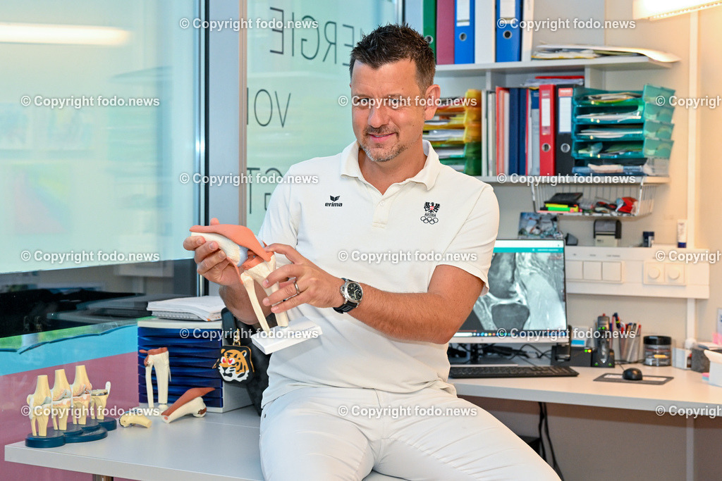 Juergen Barthofer_ Arzt für Sportmedizin_ 27.07.2023-2 | 27.07.2023, Linz, AUT, Juergen Barthofer, im Bild Juergen Barthofer (Arzt für Sportmedizin)
