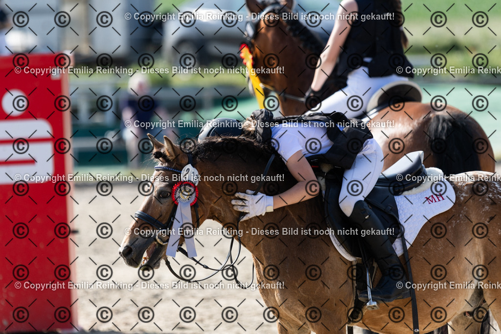 CL5A1248 | Emilia Reinking Fotografie - Realisiert mit Pictrs.com