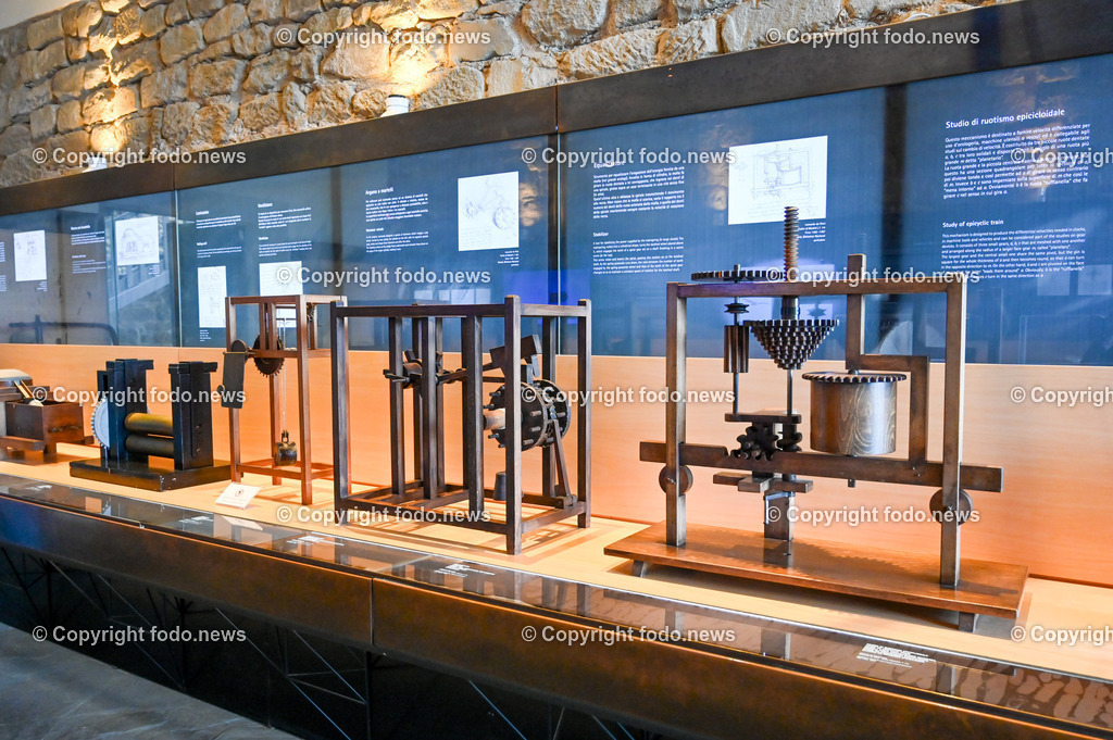 Italien_ Toskana_ Vinci_ 31.05.2024-37 | 31.05.2024, Italien, ITA, Toskana, Vinci im Bild Stadtansichten, Gebäude, Architektur, Touristen, Historisch, Souvenir, Altstadt, Museum, Statuen, Skulpturen, Leonardo Da Vinci, Castello dei Conti Guidi, Museo Leonardiano


Vinci ist eine italienische Gemeinde in der Metropolitanstadt Florenz, Region Toskana.
Quelle: Wikipedia
