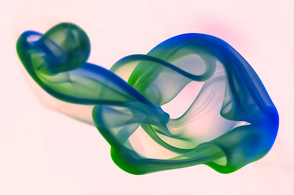 Milch-03 | In diesem Shop werden vorwiegend künstlerisch hochstehende Aufnahmen aus dem Bereich der Naturfotografie zum Verkauf angeboten. - In this store mainly artistic high quality shots from the field of nature photography are offered for sale. - Realisiert mit Pictrs.com