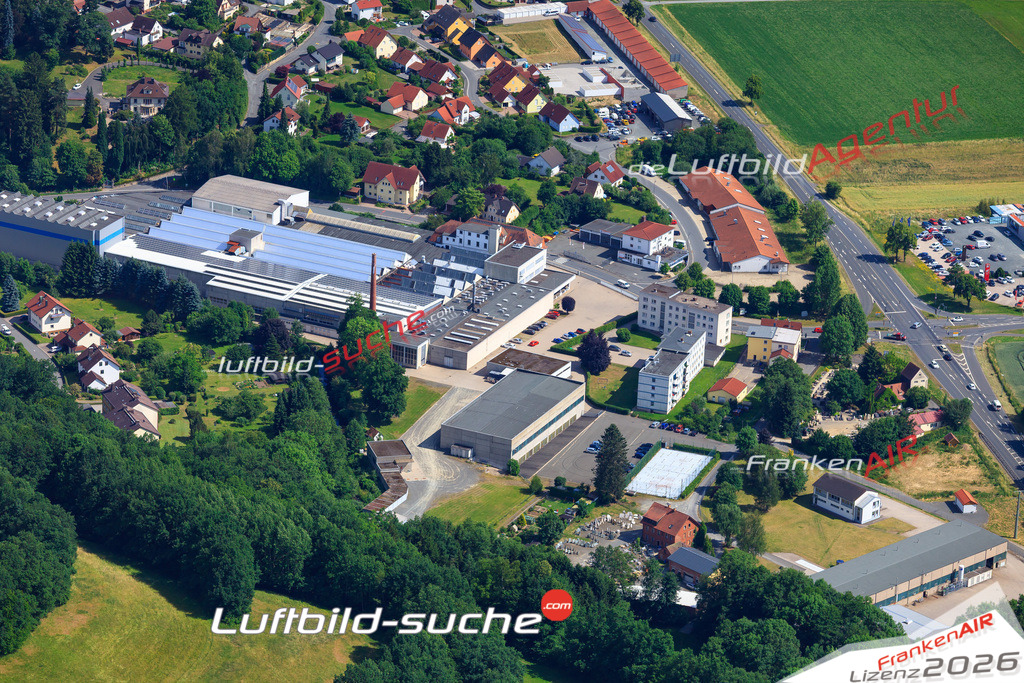 Die Luftaufnahme der Stadt Wirsberg wurde 2017 vom Flugzeug heraus erstellt ( keine Drohne )- hohe Auflösung für beste Qualität