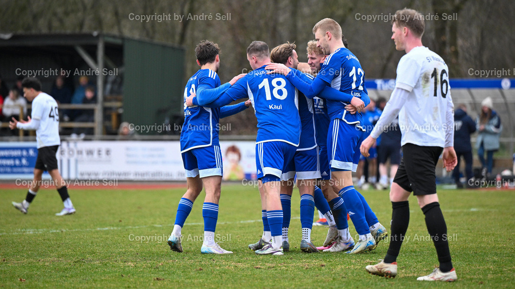 TuS Nortorf vs SV Wasbek | Jubel über einen Treffer beim TuS Nortorf / Fußball-Verbandsliga West Männer 2025/2026 / TuS Nortorf vs SV Wasbek / TuS Arena / Nortorf / 14.03.26 - Realisiert mit Pictrs.com