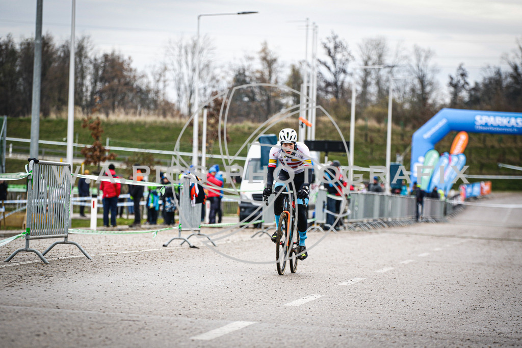 ..... | AUSTRIA, 24.11.24, 3.Radquerfeldein GP um das Sportzentrum Gunskirchen Image shows: Photo: Wapics / Andreas Willdoner