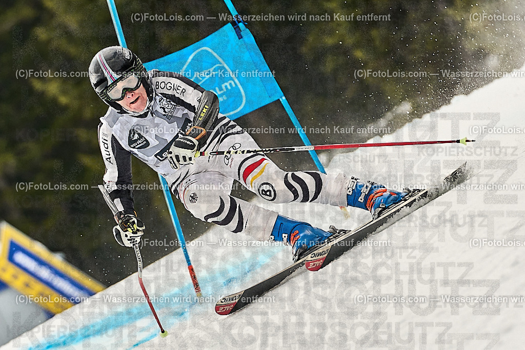 _WWO4006_MASTERS-WM_Reiteralm_CD-SG_NEUBERT Claudia | FISWORLD CHAMPIONSHIPSMASTERS ALPINE SKIING, 23. – 28. MÄRZ 2026 - REITERALM | STMK | AUT.   Veranstaltet vom Masters-Referat des Deutschen Skiverbandes (DSV). Durchführende Organisation: WSV Pichl-Reiteralm, unterstütutzt von den Bergbahnen REITERALM bei Schladming und SKI AUSTRIA.                            Disziplinen:  Super-G, GiantSlalom, Slalom.                                                 Kategorien:  A (Herrn 30-59 Jahre), B (Herrn ab 60 Jahre), C (Damen 30-59 Jahre), D (Damen ab 60 Jahre).                Rennstrecken:   Gasselhöhe und Muldenliftpiste auf der Reiteralm.
