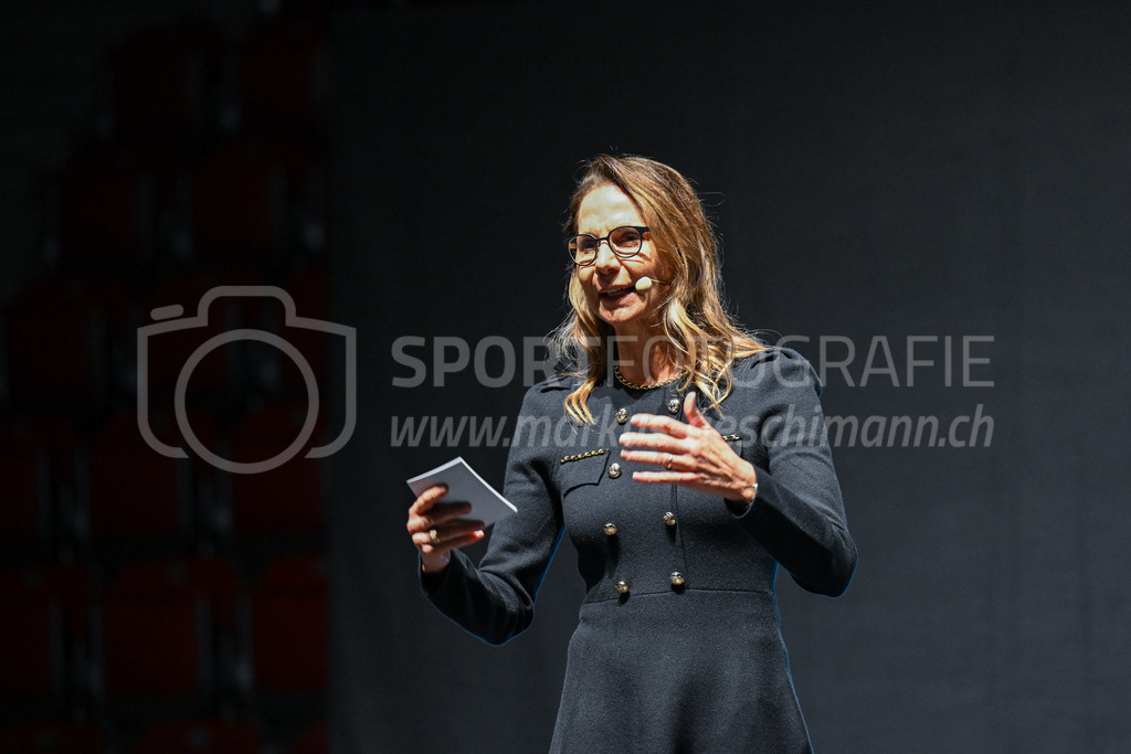 Winterthurer Sportehrung - 23. Februar 2023 | Winterthurer Sportehrung
AXA Arena, Winterthur
Moderatorin Regula Späni.
Bild: Sportfotografie Markus Aeschimann | www.markus-aeschimann.ch - Realisiert mit Pictrs.com