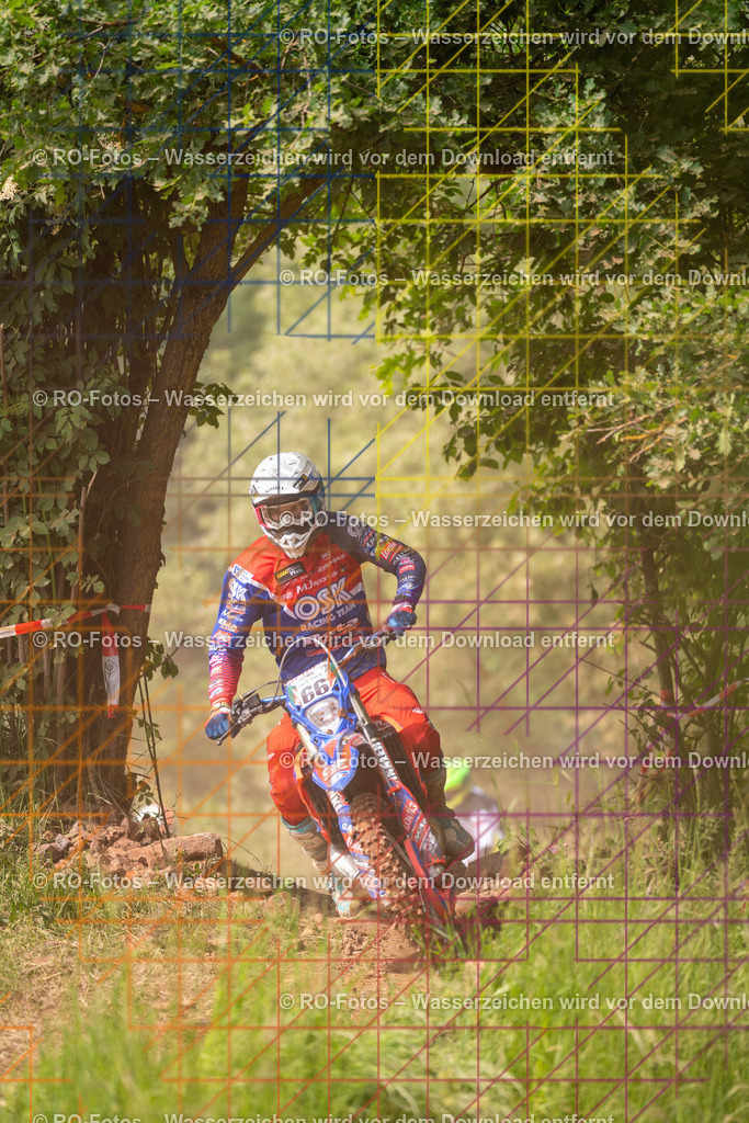 Wolfshausen 3 Lauf -262 | Sportfotografie von RO-Fotos: Motorsport, Motocross, Enduro, Laufveranstaltungen und Triathlon. Professionelle Fotos von Sportlern und Events. - Realisiert mit Pictrs.com