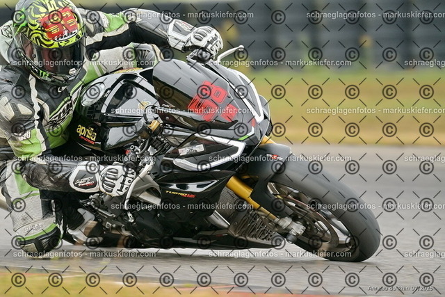 25bt05-0714 | markuskiefer.com - Realisiert mit Pictrs.com