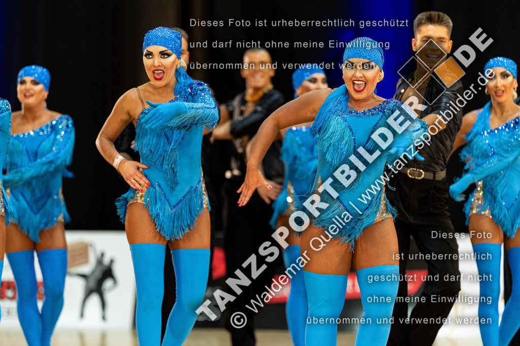 20240120-02781 | Hier finden Sie Tanz Bilder vom Latein und Standard Formationen tanzen. Sportbilder vom Tanzsport. Schöne Fotos und von Weltmeisterschaft, Europameisterschaft, Bundesliga, Regionalliga, Oberliga und Landesliga sowie von GOC Stuttgart, DanceComp, WM Bremen