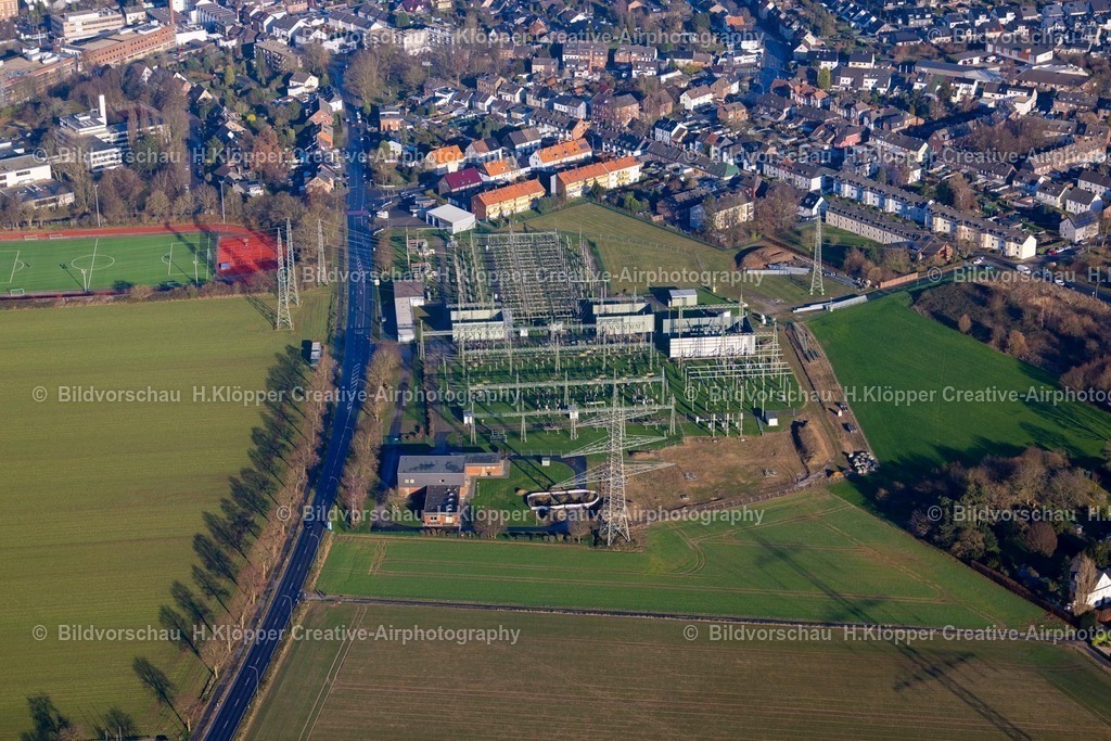 Luftbild Viersen-8565 | Luftbildfotografie Gelände des Umspannwerkes zur Spannungs- Wandlung und elektrischen Strom- Versorgung " Umspannanlage in Dülken " an der Waldnieler Straße in Viersen i - Realisiert mit Pictrs.com