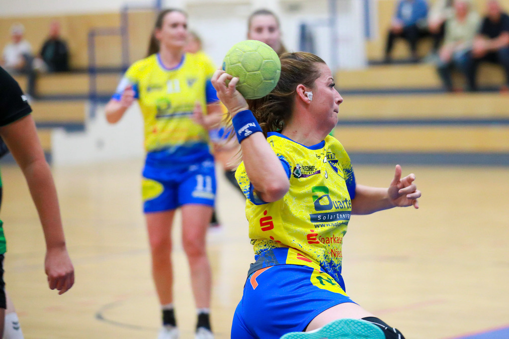 HcTvRhedeII_SvNeukirchen_150924_082 | Bildergalerie von Sport-Ereignissen aber auch von weiteren spannenden Dingen - nicht nur vom Niederrhein. In Anlehnung an den bekannten Spruch von Hanns Dieter Hüsch heißt das Motto: "Niederrhein ist überall".  - Realisiert mit Pictrs.com