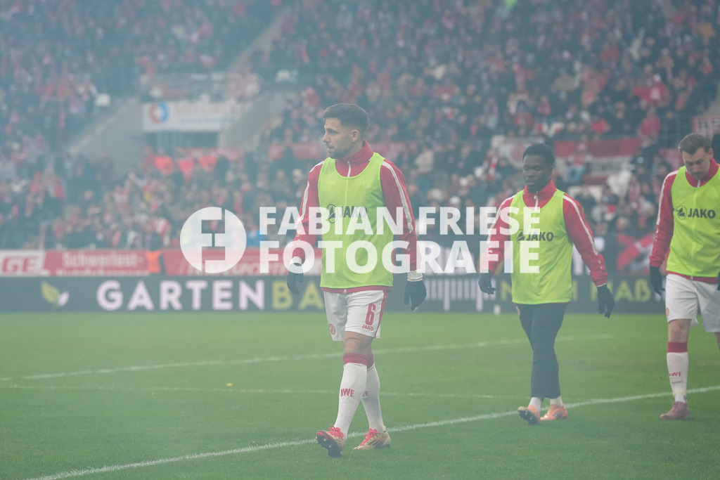 GER Rot-Weiss Essen vs. SSV Ulm, Fussball, 3. Liga, Spieltag 19, Saison 2025/2026, 20.12.2025 | GER Rot-Weiss Essen vs. SSV Ulm, Fussball, 3. Liga, Spieltag 19, Saison 2025/2026, 20.12.2025Foto: Fabian Friese - Realisiert mit Pictrs.com
