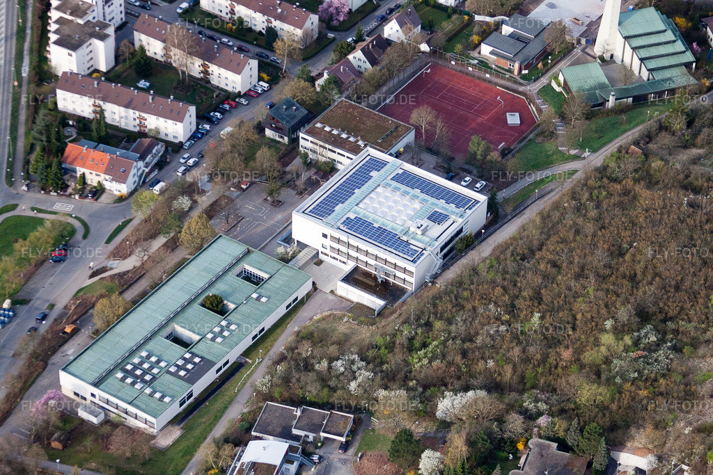 Luftbild: August-Lämmle-Schule, Gerlinger Straße im Ortsteil Ramtel in Leonberg im Bundesland Baden-Württemberg in Deutschland. Foto: IMG_39162.jpg vom 03.04.2011 durch Werner Riehm/FLY-FOTO.de