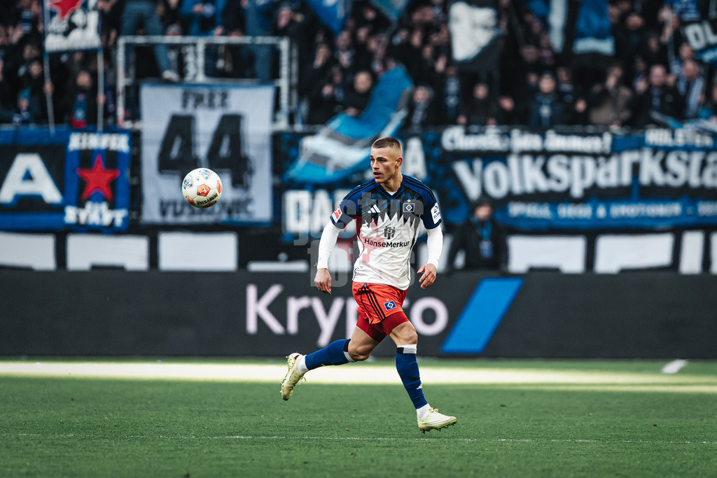 Fußball | Männer | Saison 2025/2026 | 1. Fußball-Bundesliga | 22. Spieltag | Hamburger SV vs. 1. FC Union Berlin | 14.02.2026 | Miro Muheim (#28, HSV)