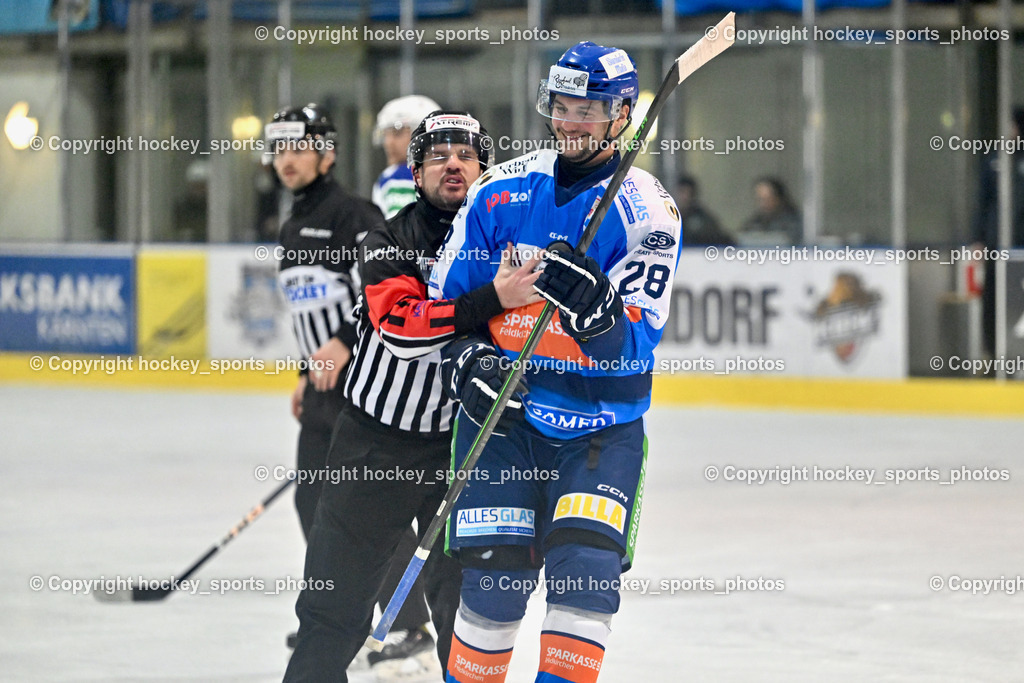 ESC SPARKASSE STEINDORF vs. UECR Huben  | #28 Bacher Stefan ESC Steindorf, WIDMANN Florian Referee, ESC SPARKASSE STEINDORF vs. UECR Huben , ESC SPARKASSE STEINDORF vs. UECR Huben  am 06.02.2026 in Steindorf (Ossiachersee Halle), Austria, (Photo by Bernd Stefan)