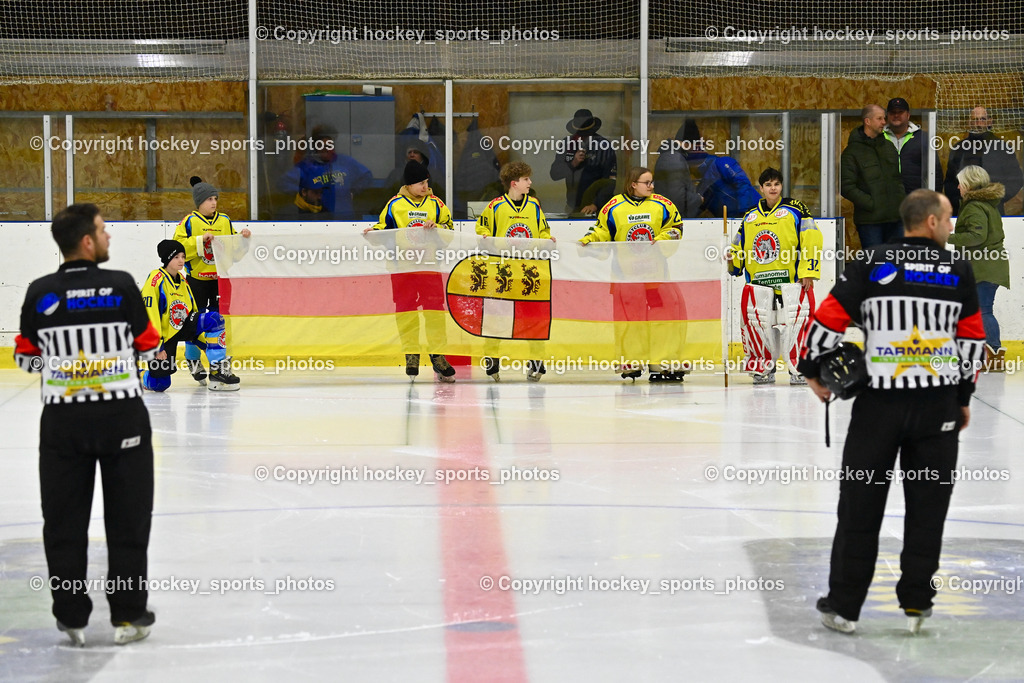 EHC Althofen vs. ESC Steindorf 27.2.2023 | Kärntner Landeshymne, Kärntner Fahne, Nachwuchs EHC Althofen, Widmann Florian, Dreier Alexander, Referees