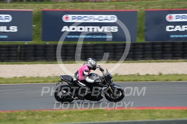 2024_07_08_PBK_55054 | Sportfotografie; SlowMotion; Video; Rennstrecke; Hafeneger; Speer; Racing; RSE; BMW; CBO; Trackday; Motorsportarena; Hockenheimring; Brno; Most; Barcelona; Valencia