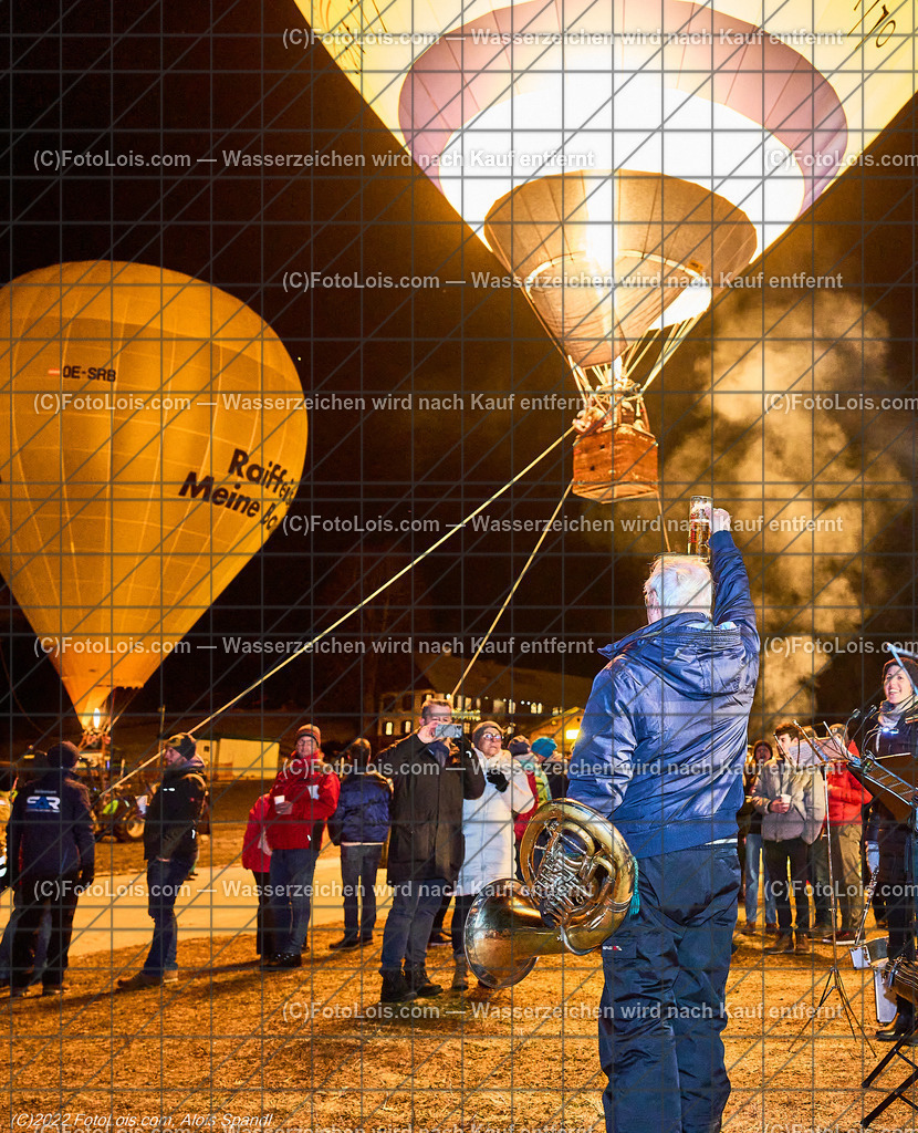 ALP0593_Nacht der Ballone_Lackenhof_Egger Ernst | (C)FotoLois.com, Alois Spandl, 'Nacht der Ballone' des Ballonclub ÖTSCHERLAND in Lackenhof/Weitental, gemeinsame Veranstaltung mit Tourismusverband ÖTSCHER, Mi 28. Dezember 2022.