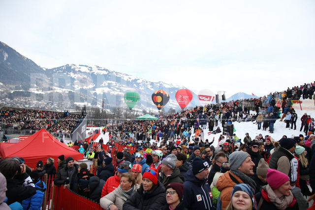 Audi FIS Ski World Cup: Men’s Slalom – Hahnenkamm Race, Kitzbuehel | Kitzbuehel, Austria, 25.Jan.26 - Alpine Skiing - FIS World Cup, Hahnenkamm Race, Slalom, men. The image shows fans and ballons.