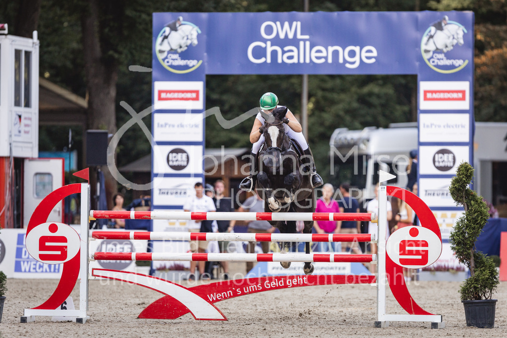 230910_OWLCh_Sparkasse-818 | Deine schönsten Turniermomente als professionelle Fotos! Entdecke hochwertige Pferdesport-Fotografie im Online-Shop. Jetzt Fotos finden & bestellen!
