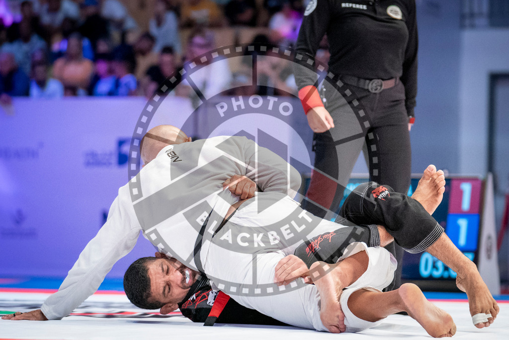 20231107PBB5985 | Fighters compete during the AJP World Master Championship in the Mubadala Arena in Abu Dhabi, Arab United Emirates, on November 7, 2023.