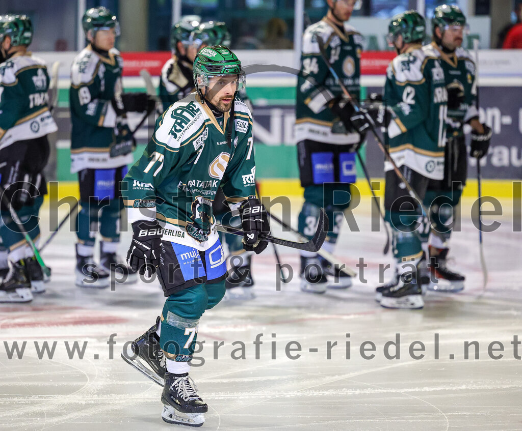 2025-09-14_009_TSV_Erding_gegen_EC_Peiting | Erding, Deutschland, 14.09.2025:Eishockey, Oberliga Süd 2025 / 2026, Testspiel, TSV Erding gegen EC Peiting, Endergebnis: 2:3Foto: Christian Riedel / fotografie-riedel.net